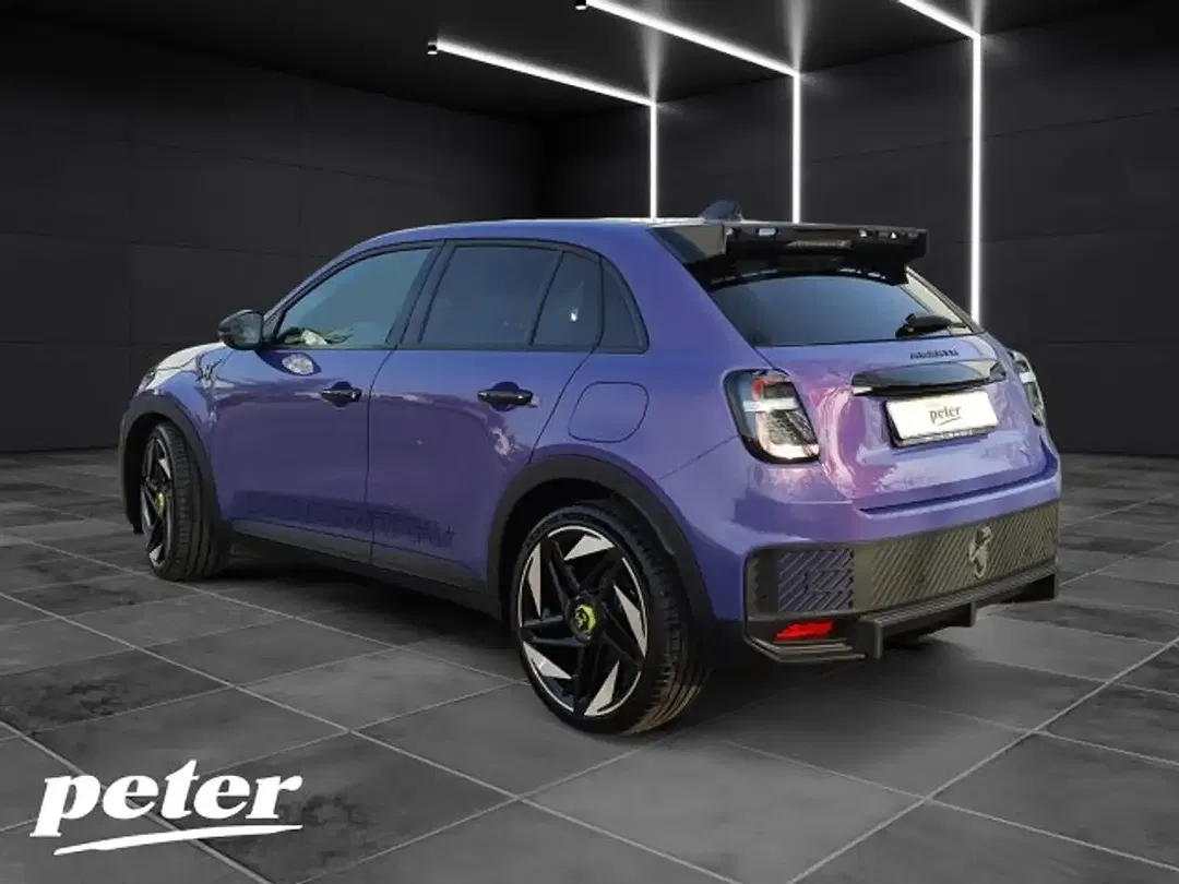 Abarth 600e Turismo - foto 2