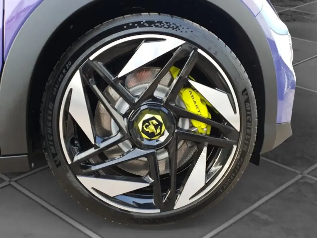 Abarth 600e Turismo - Thumbnail 5