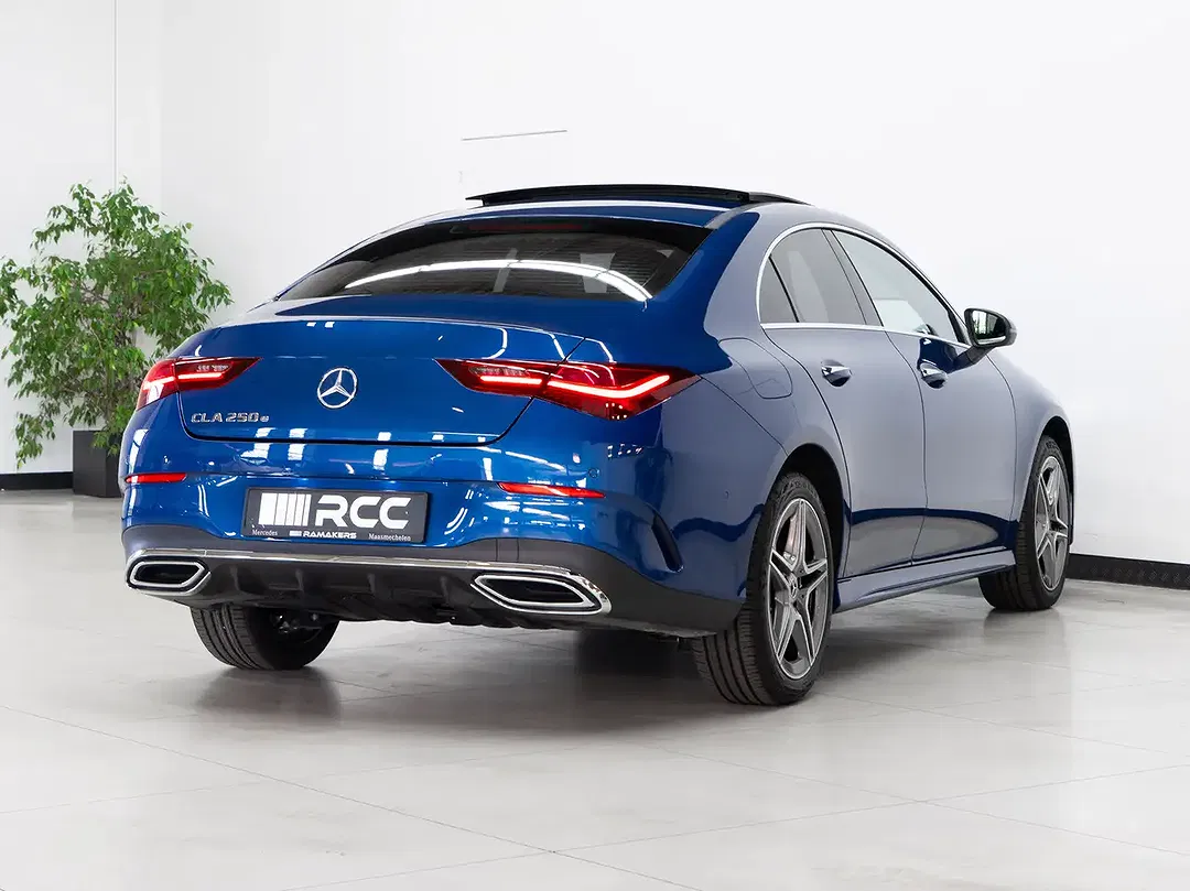 Mercedes-Benz CLA 250 AMG - Thumbnail 2
