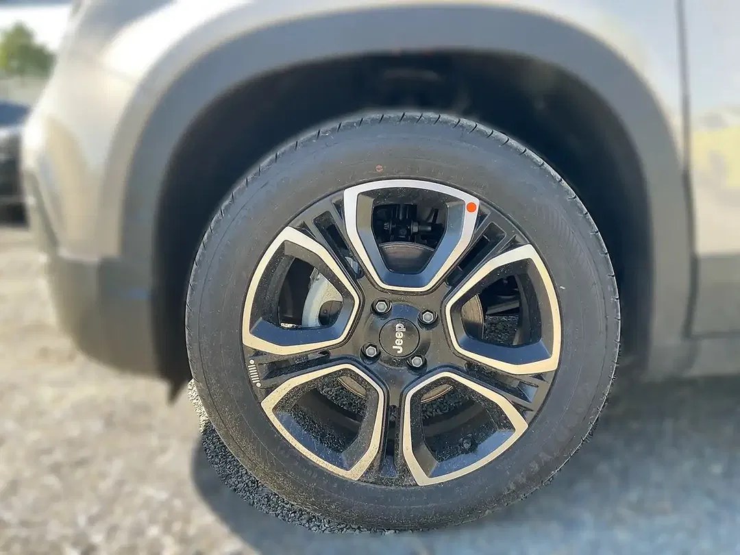 Jeep Avenger 1.2 T-GDI Summit - Thumbnail 4