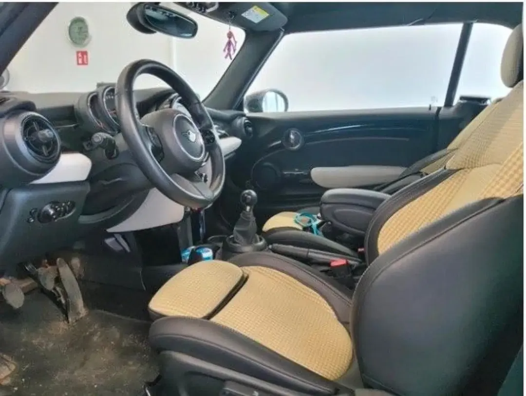 MINI Cooper Cabrio Classic Trim - Thumbnail 3