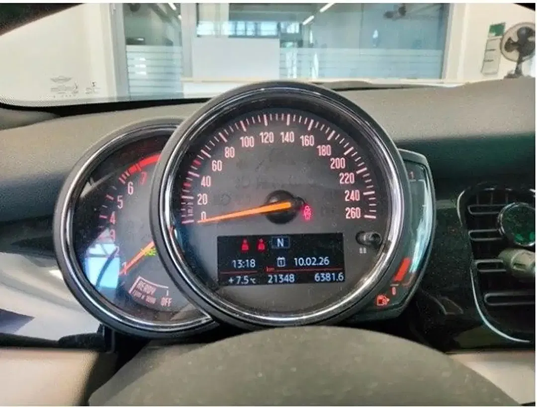 MINI Cooper Cabrio Classic Trim - Thumbnail 5