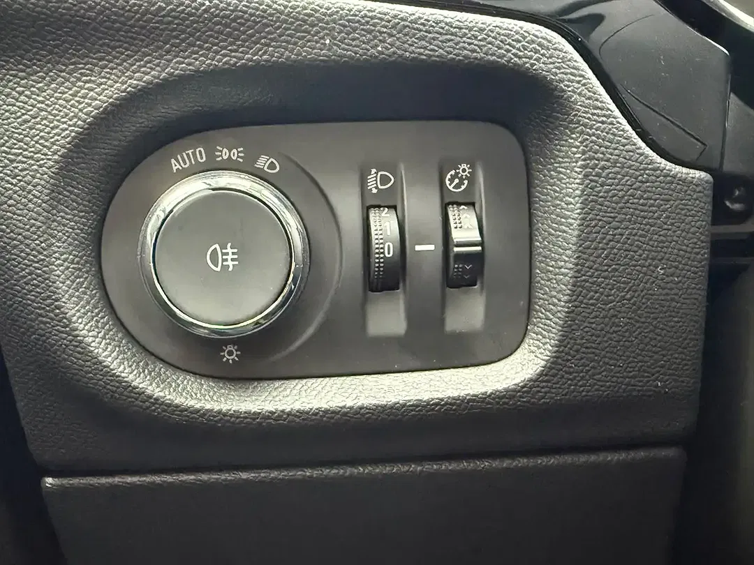 Opel Corsa 1.2 Edition - foto 15