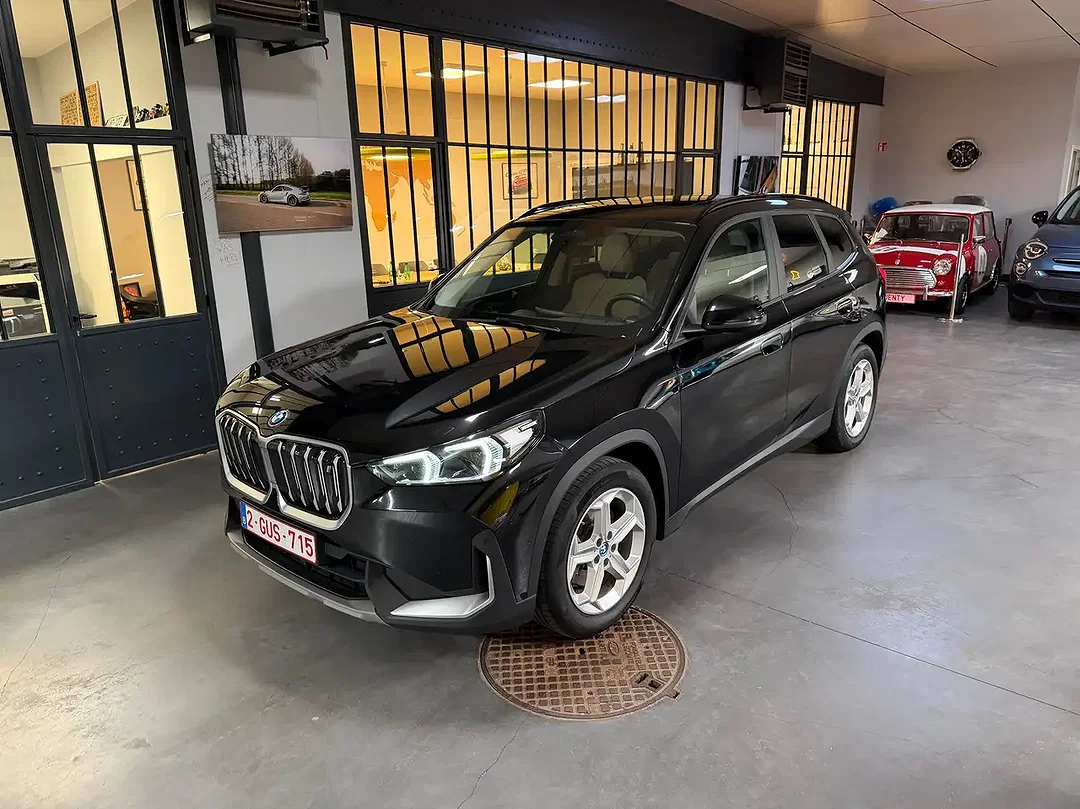 BMW iX1 xDrive - Afbeelding 1