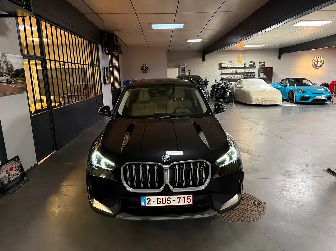 BMW iX1 xDrive - foto 8