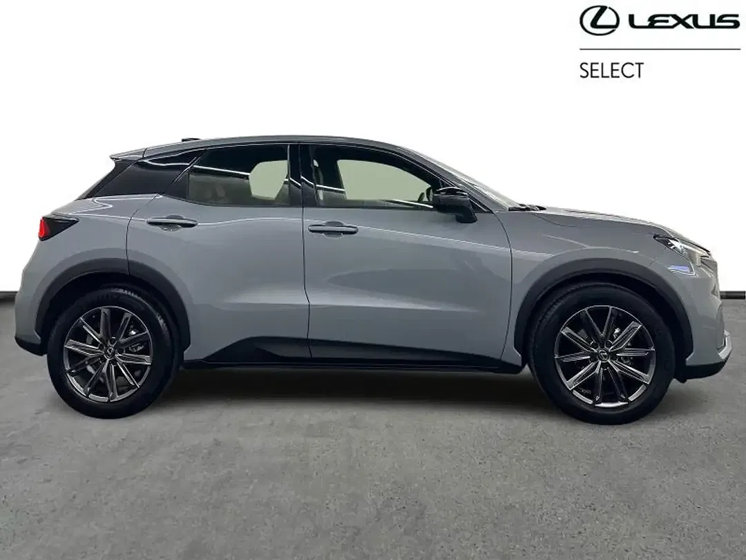 Lexus LBX Elegant - Thumbnail 14
