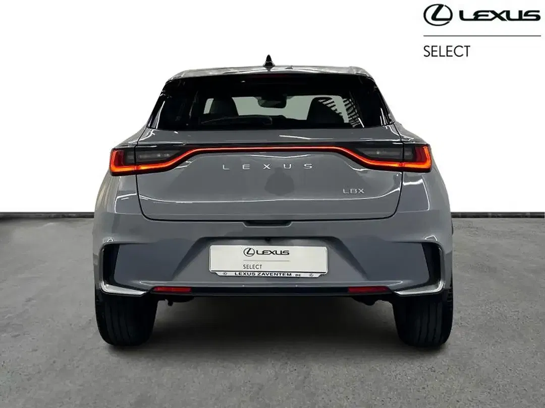 Lexus LBX Elegant - Thumbnail 4