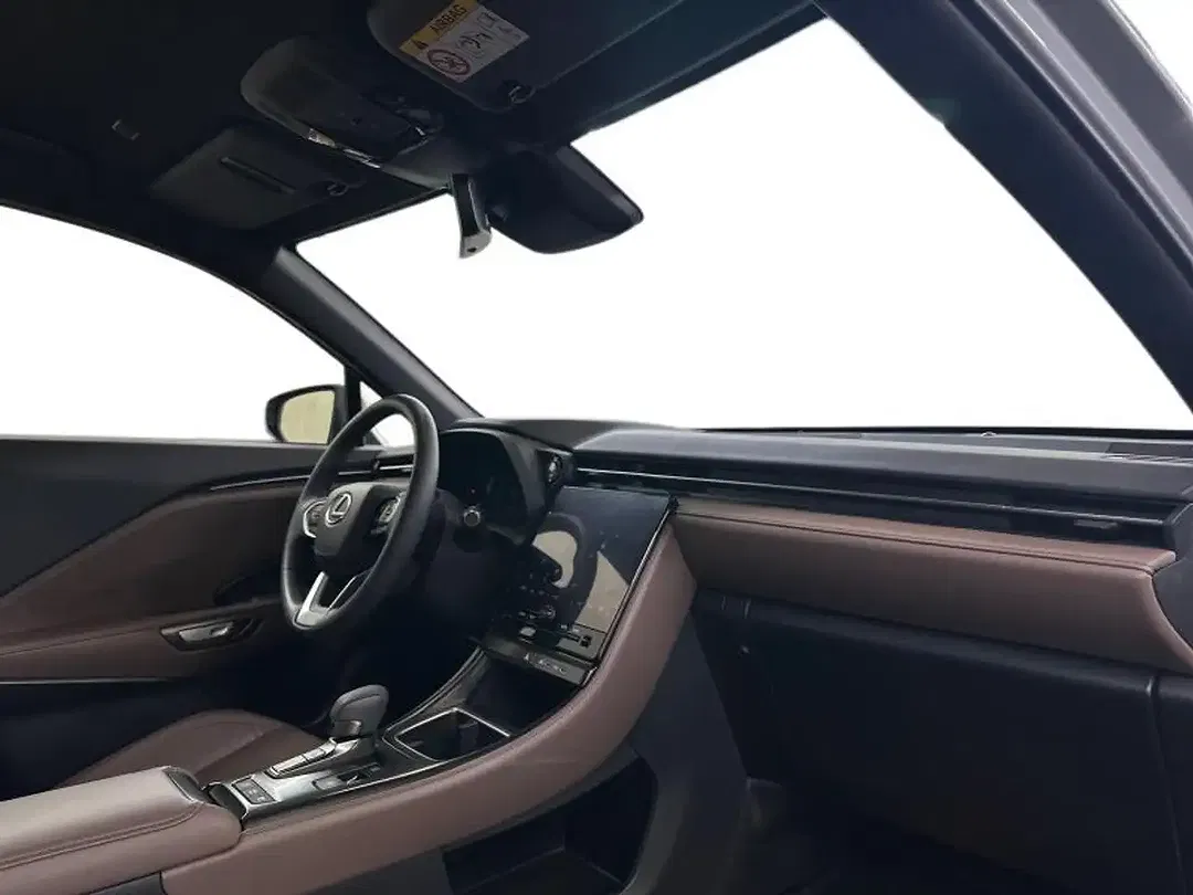 Lexus LBX Elegant - Thumbnail 6