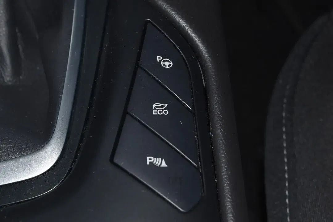 Ford Mondeo Hybrid Titanium - Thumbnail 14