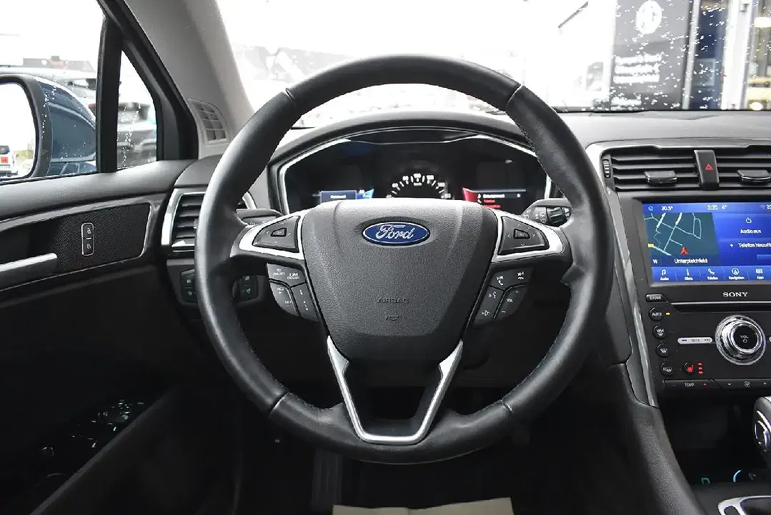 Ford Mondeo Hybrid Titanium - foto 15