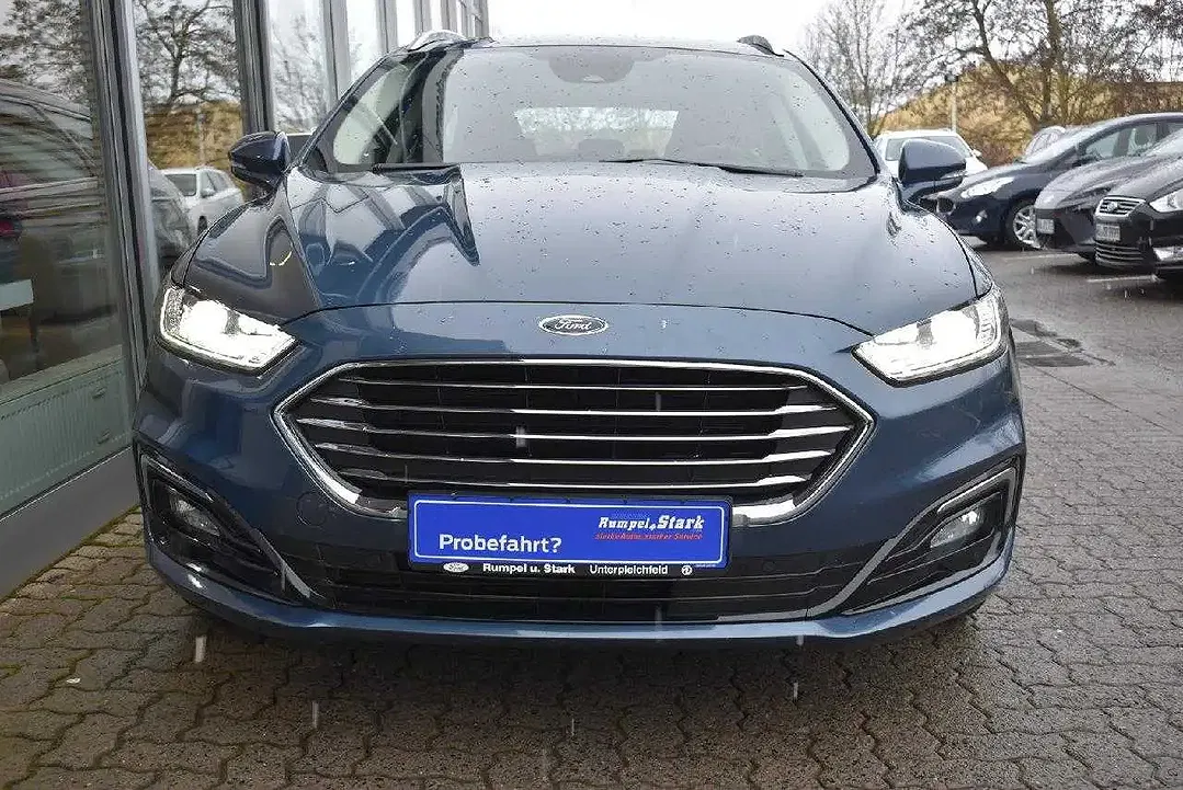 Ford Mondeo Hybrid Titanium - Thumbnail 3