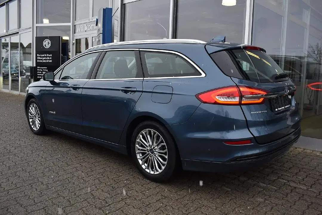 Ford Mondeo Hybrid Titanium - Thumbnail 4