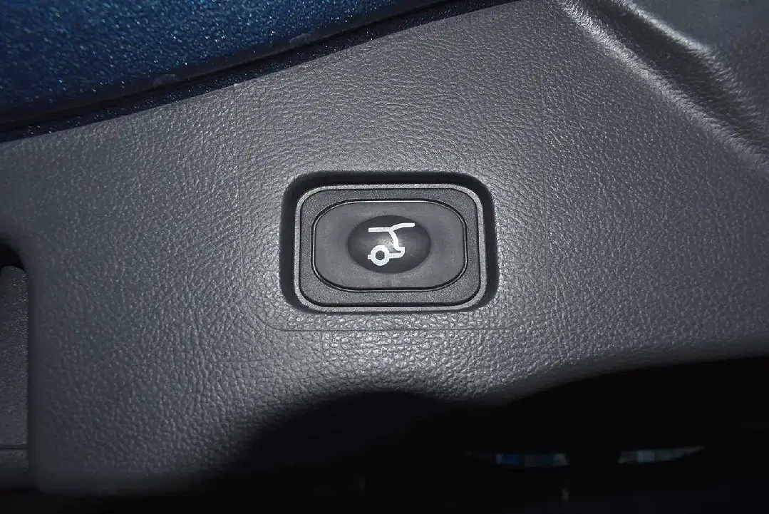 Ford Mondeo Hybrid Titanium - Thumbnail 6