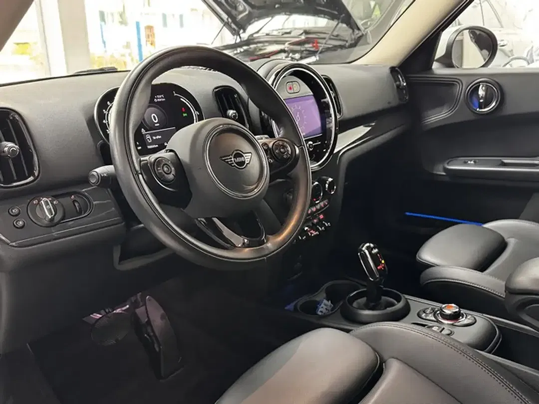 MINI Cooper Countryman AUT - Thumbnail 10