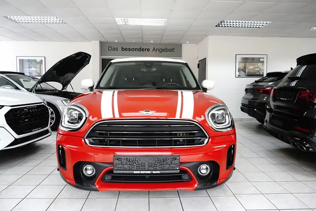 MINI Cooper Countryman AUT - Thumbnail 4