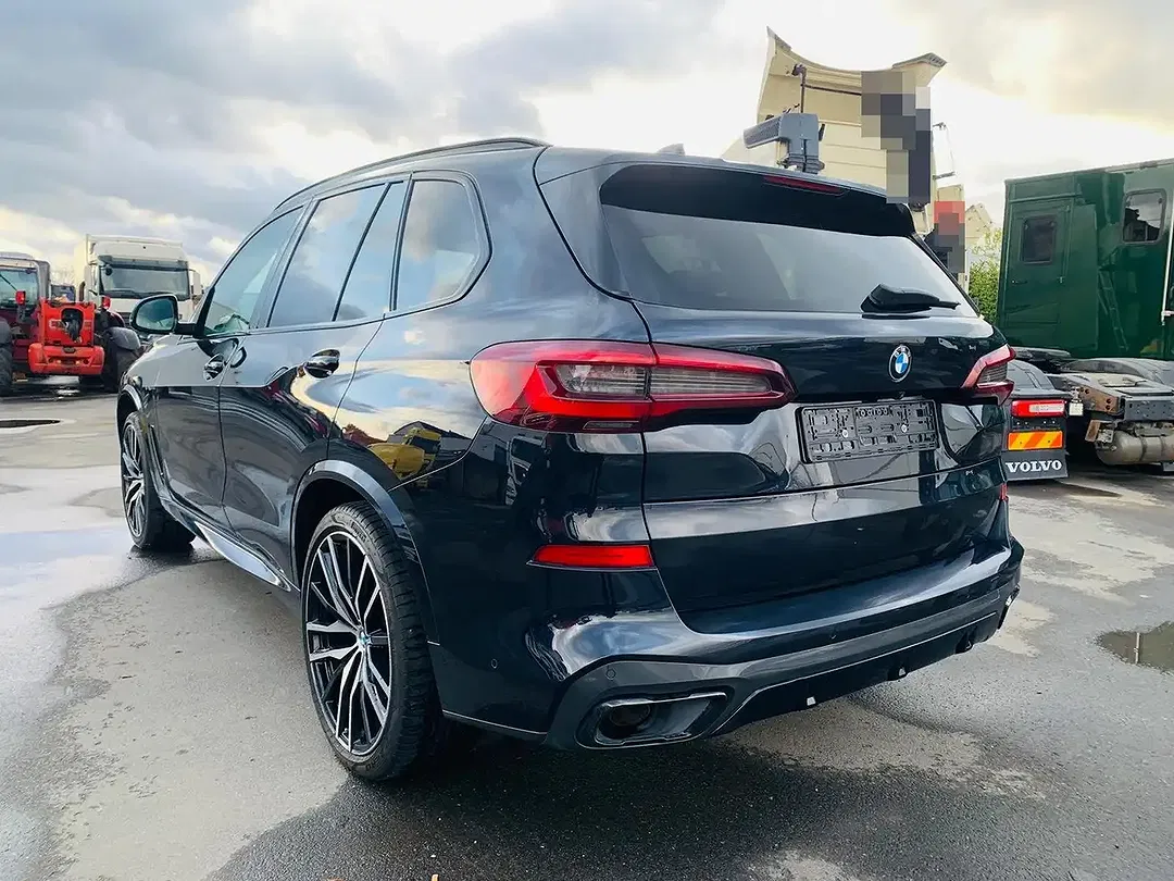 BMW X5 M M50 - Thumbnail 3
