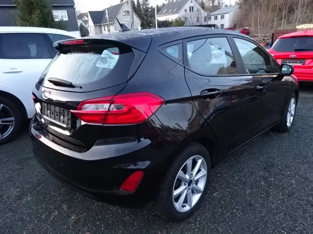 Ford Fiesta Cool & Connect - Thumbnail 4