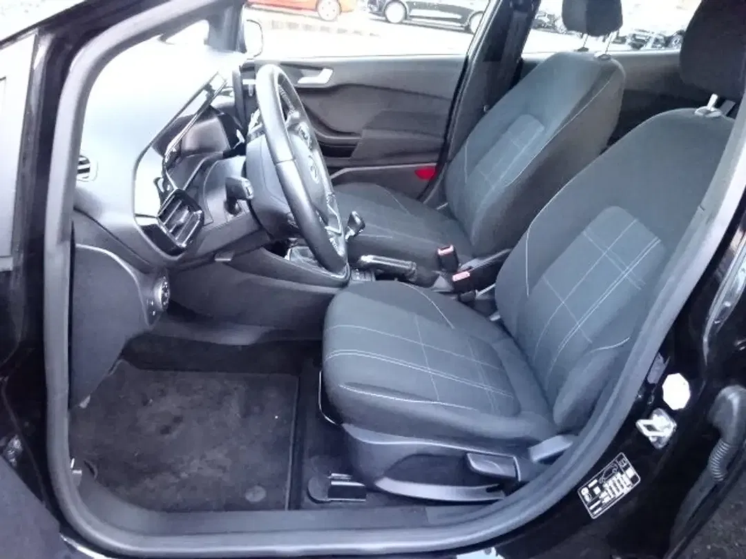 Ford Fiesta Cool & Connect - Thumbnail 9