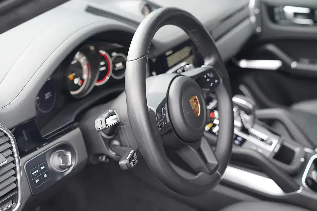 Porsche Cayenne Coupe Turbo - Thumbnail 13