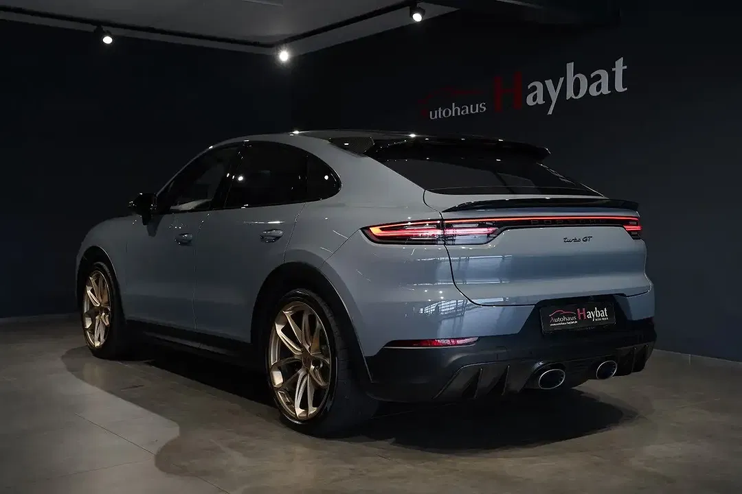 Porsche Cayenne Coupe Turbo - Thumbnail 4