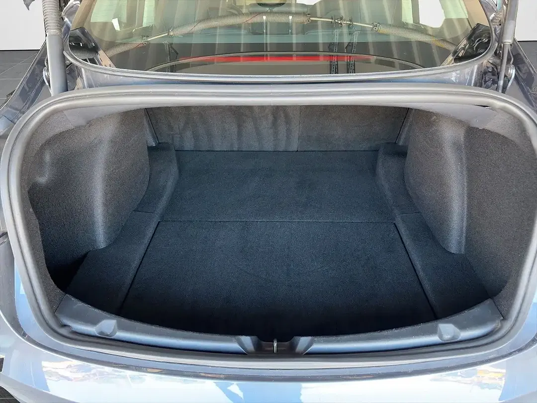 Tesla Model 3 AWD Dual Motor Long Range - Thumbnail 11