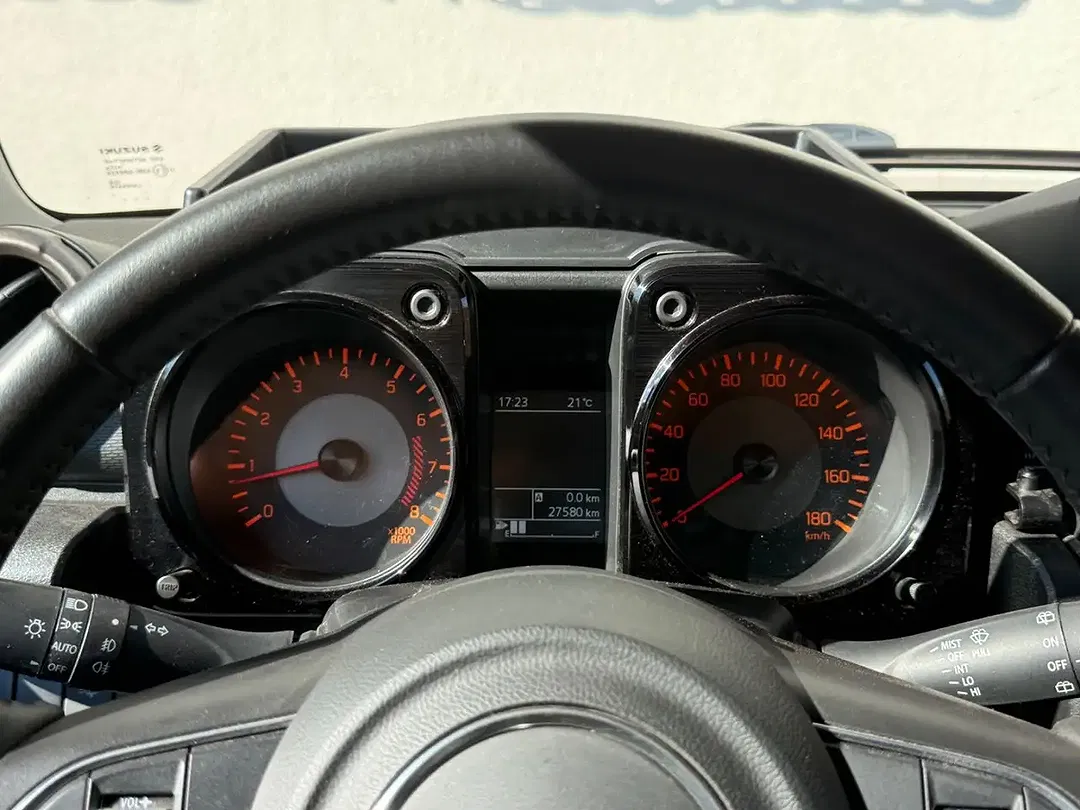 Suzuki Jimny Comfort+ - Thumbnail 11