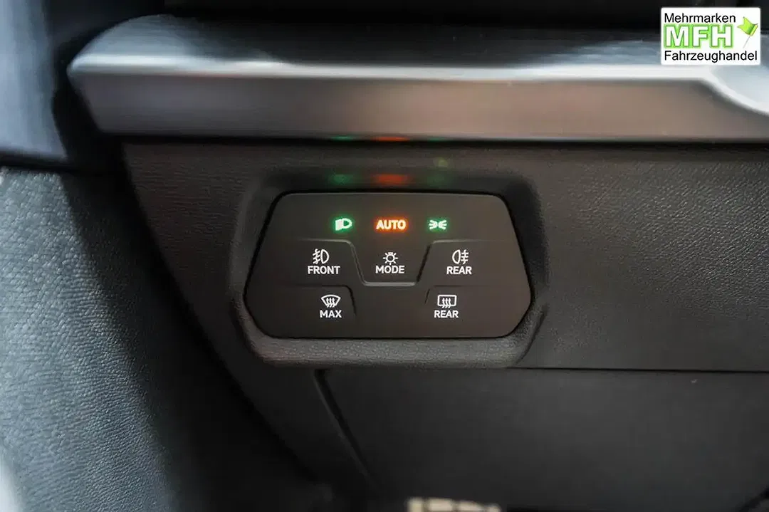 CUPRA Leon 1.5 eTSI DSG Sportstourer - Thumbnail 11