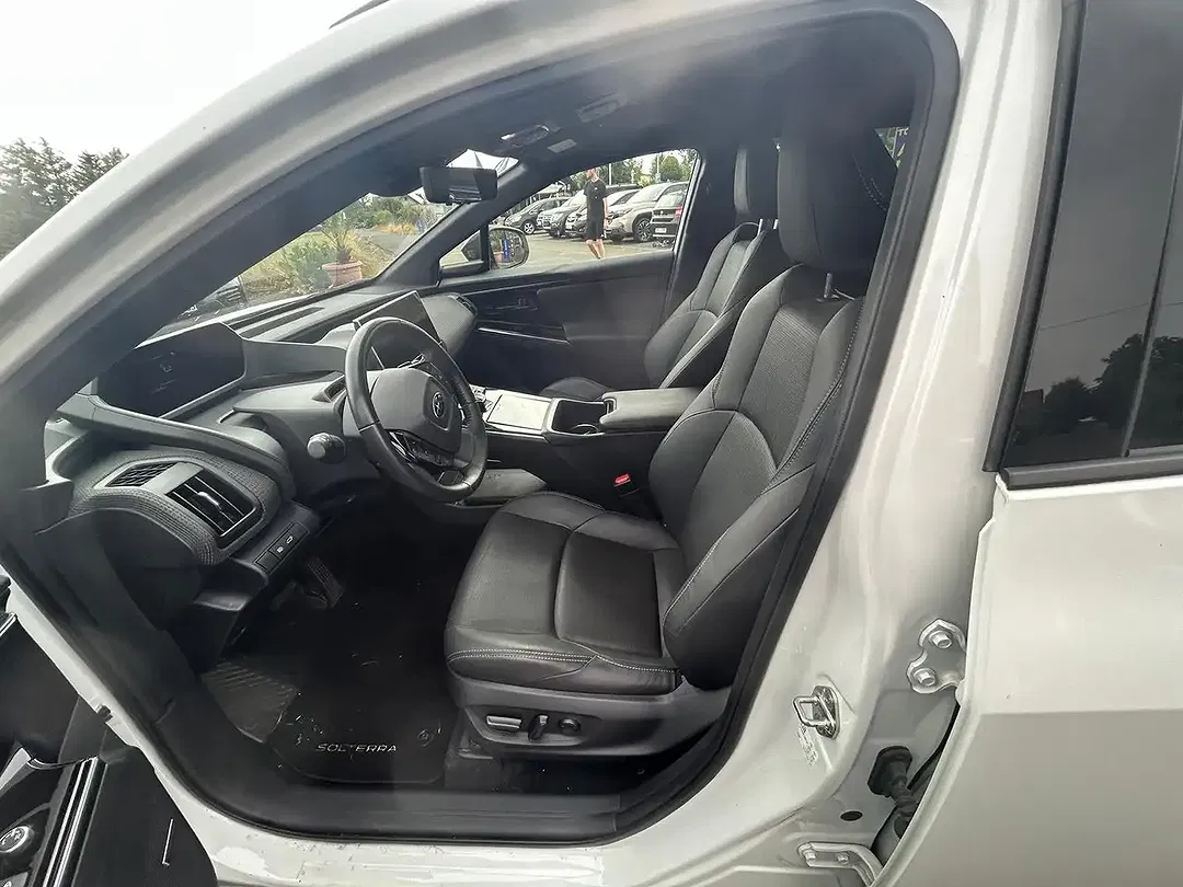 Subaru Solterra 150kW 71.4 kWh Comfort - Thumbnail 8