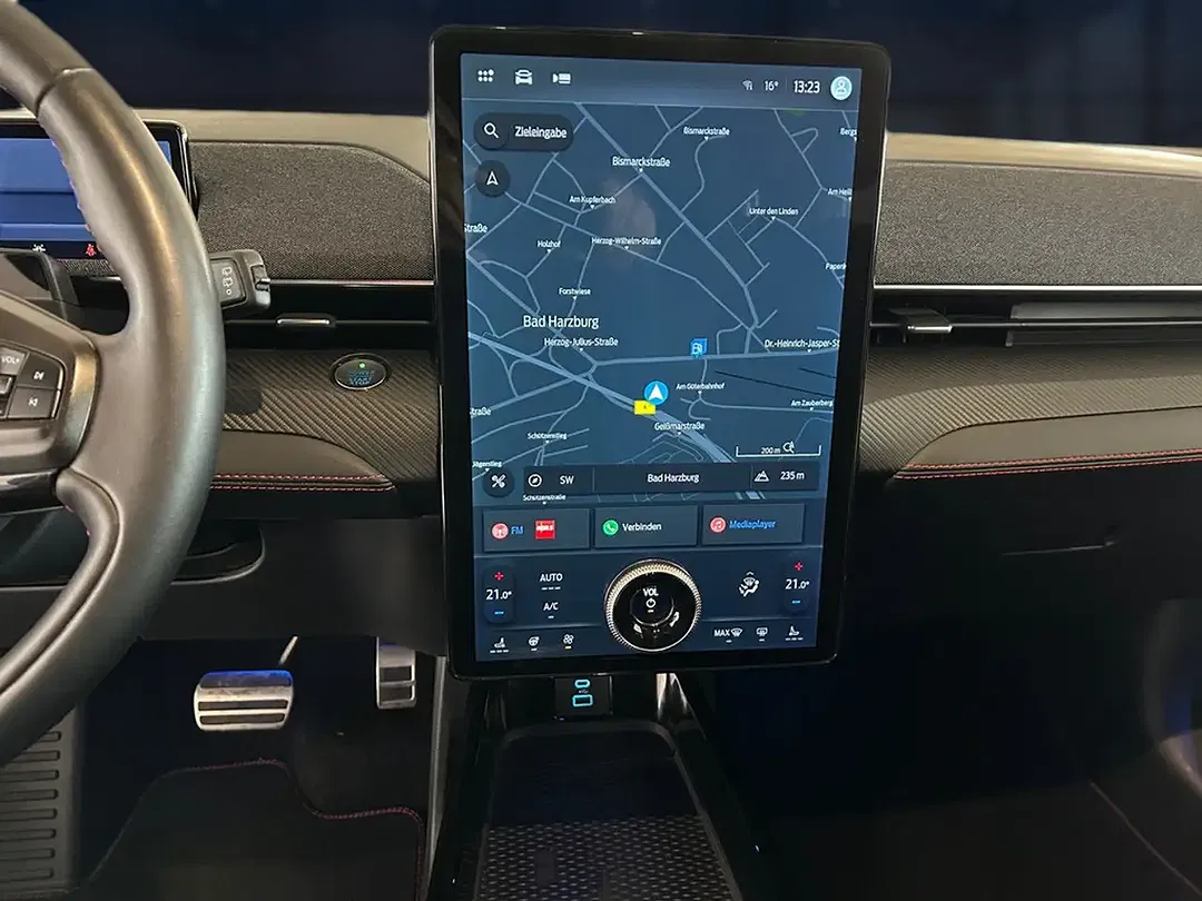 Ford Mustang Extended Range 4x4 - Thumbnail 13