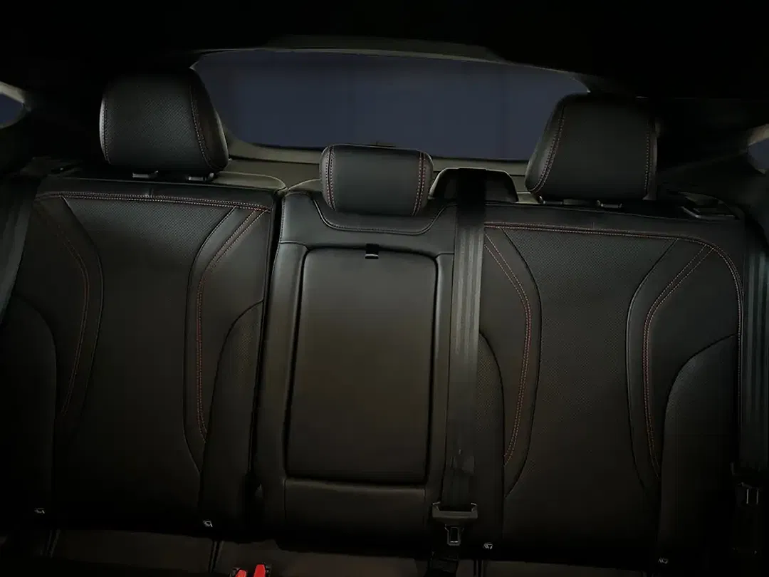 Ford Mustang Extended Range 4x4 - Thumbnail 14