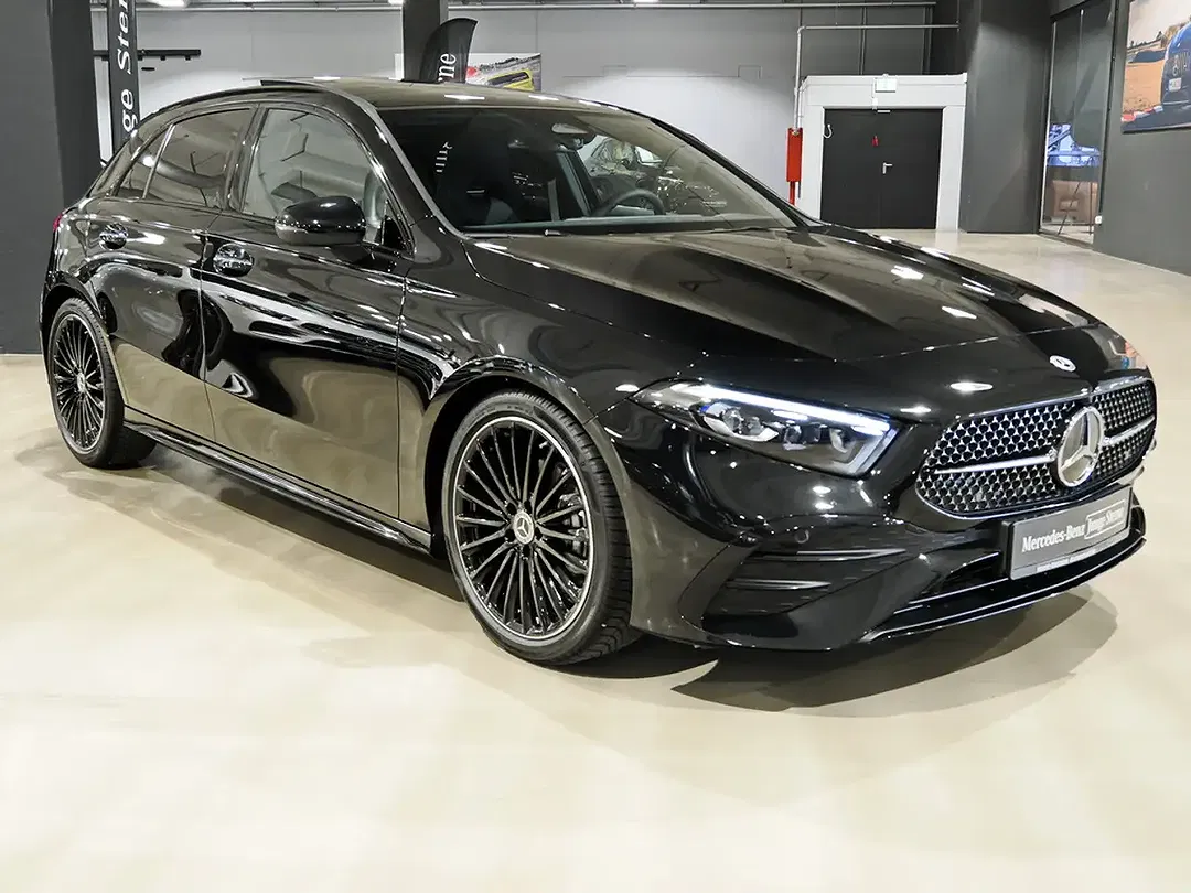 Mercedes-Benz A 180 AMG MBUX Night - Thumbnail 3