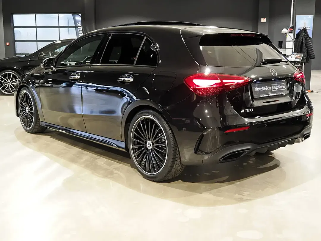 Mercedes-Benz A 180 AMG MBUX Night - Thumbnail 4