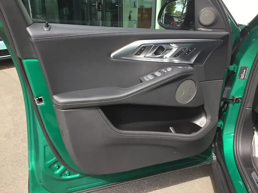 BMW XM - Thumbnail 6