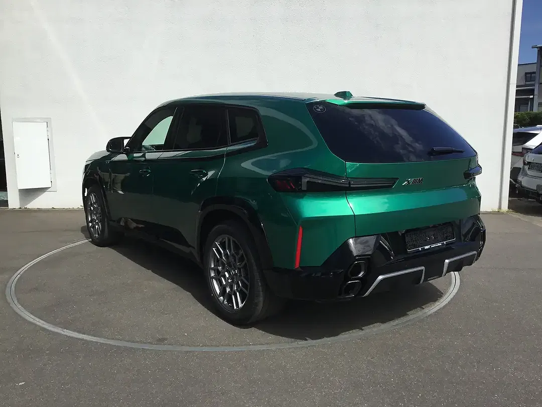 BMW XM - Thumbnail 3