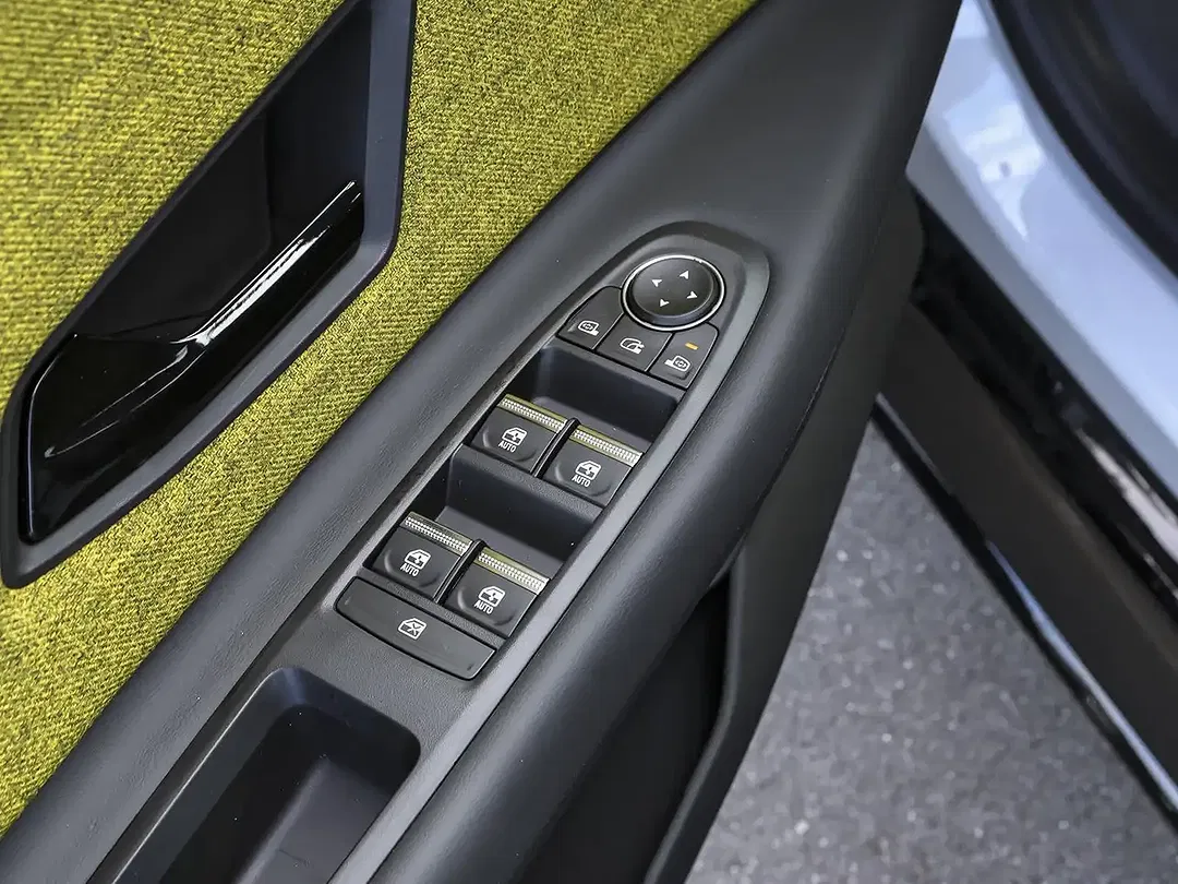 Renault R 5 E-Tech Electric Iconic Urban - Thumbnail 13