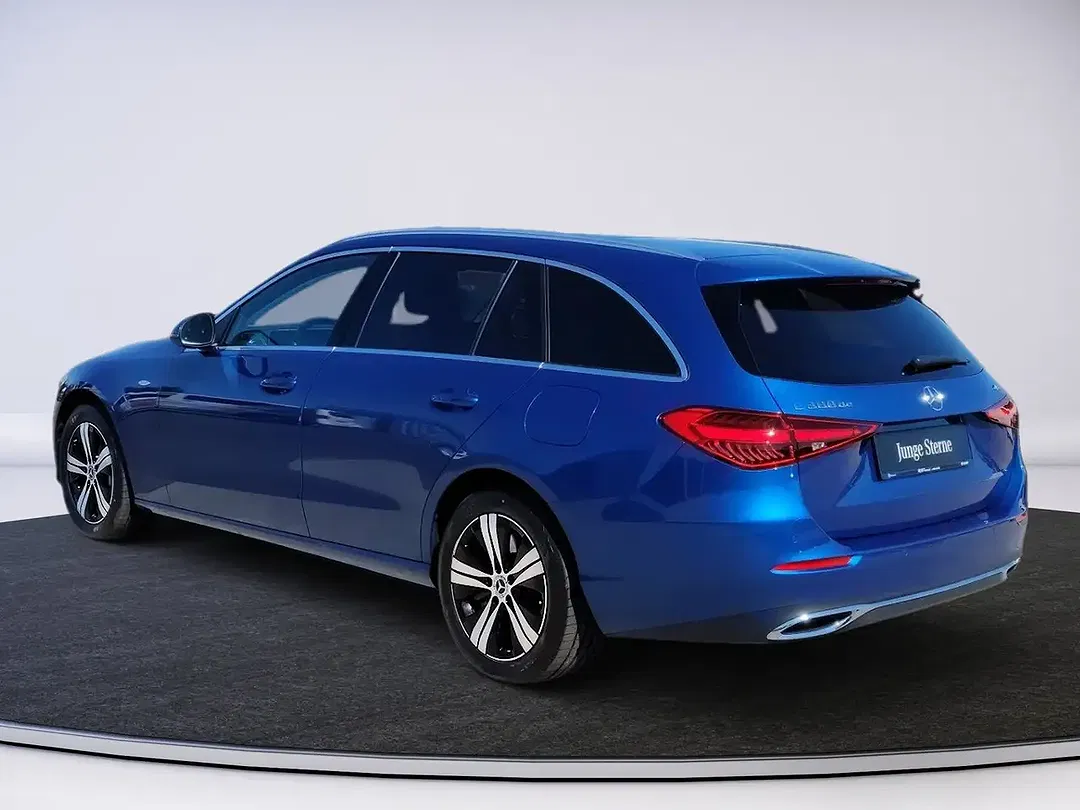 Mercedes-Benz C 300 4MATIC - Thumbnail 4
