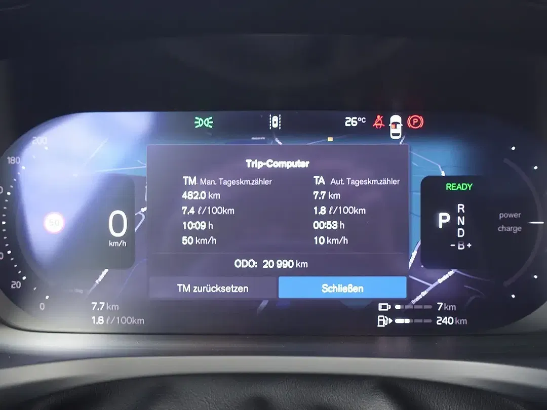 Volvo V60 T8 PHEV AWD Plus Dark - Thumbnail 16