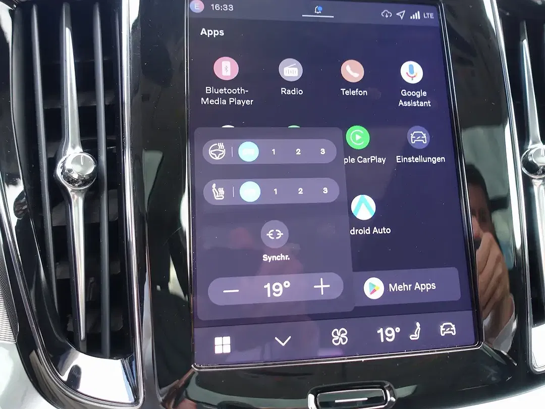Volvo V60 T8 PHEV AWD Plus Dark - Thumbnail 19