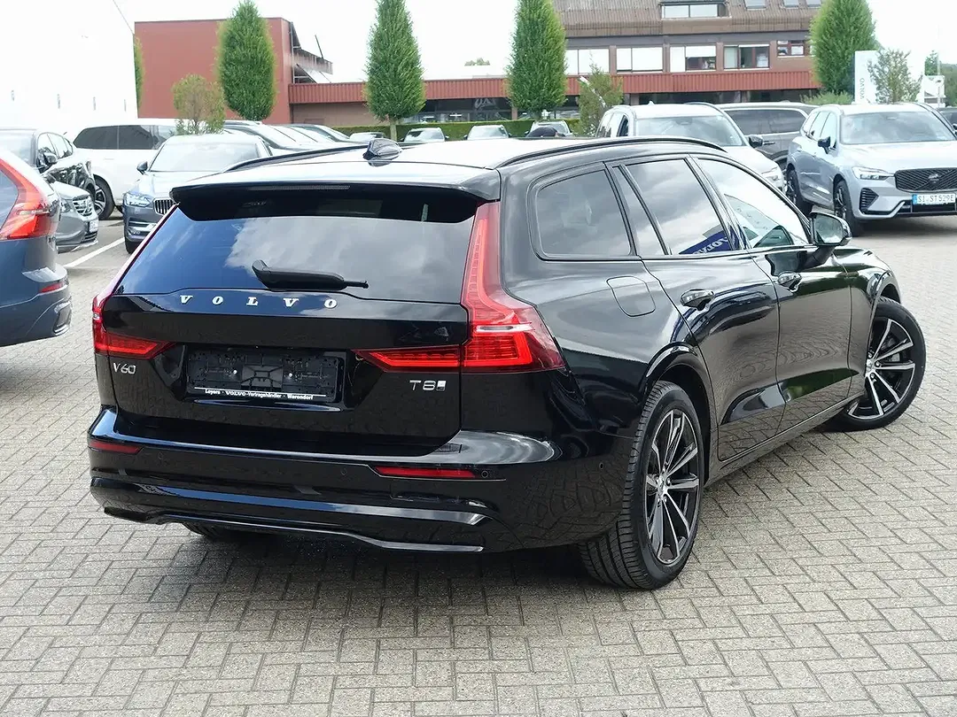 Volvo V60 T8 PHEV AWD Plus Dark - foto 2