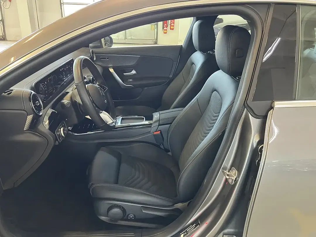 Mercedes-Benz CLA 180 - Thumbnail 10