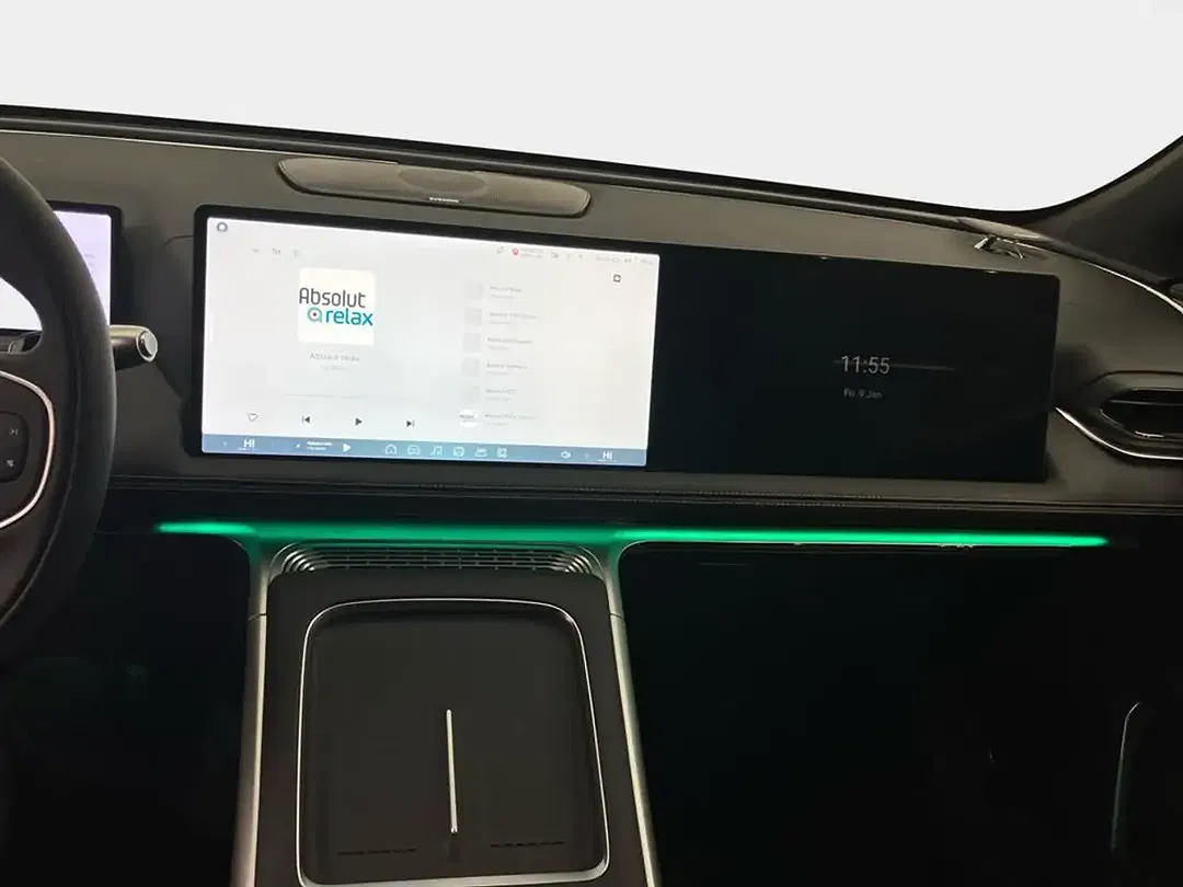 Xpeng G9 - Thumbnail 6