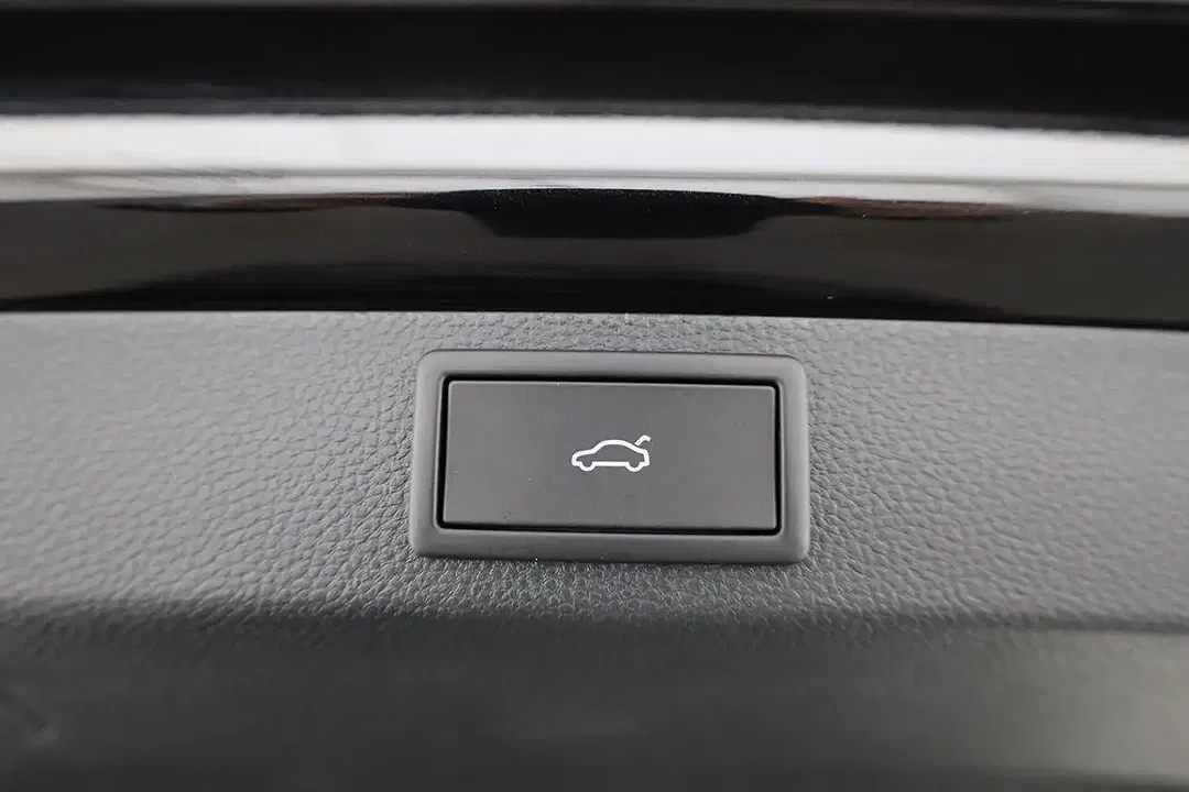 Skoda Karoq 1.5 TSI DSG Sportline - Thumbnail 18