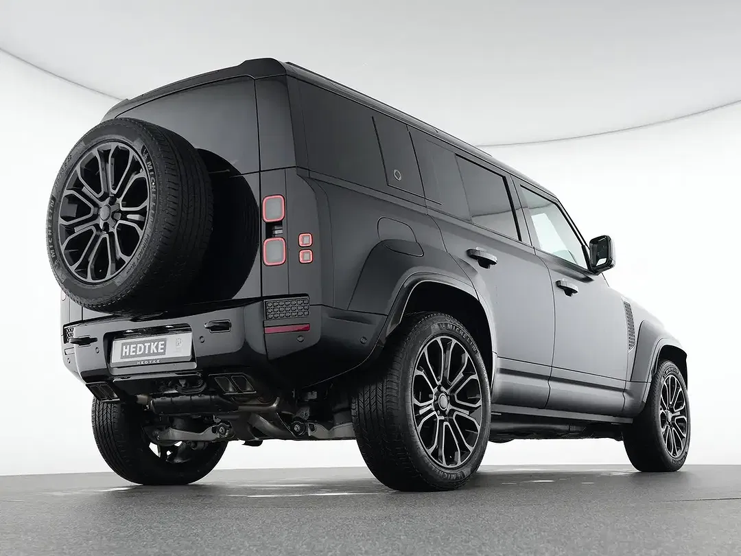 Land Rover Defender P635 V8 OCTA 110 - Thumbnail 8