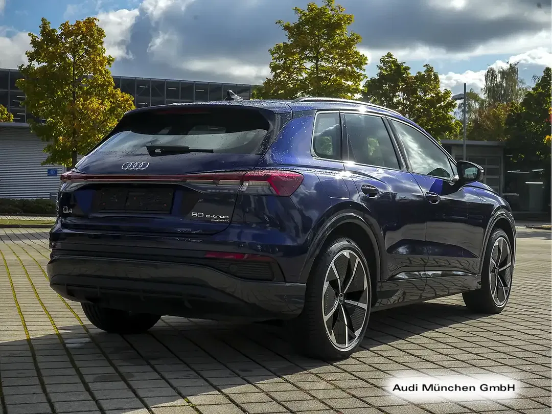 Audi Q4 e-tron 50 quattro Matrix LED S line - Thumbnail 5