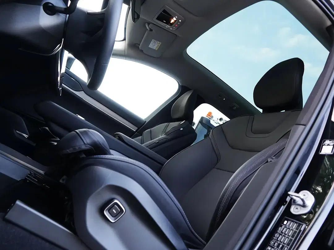Volvo EX90 AWD Twin Motor Performance Ultra - Thumbnail 19