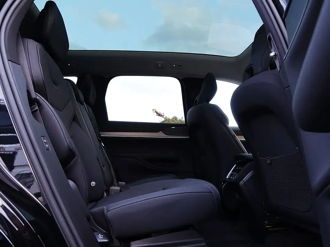 Volvo EX90 AWD Twin Motor Performance Ultra - Thumbnail 21