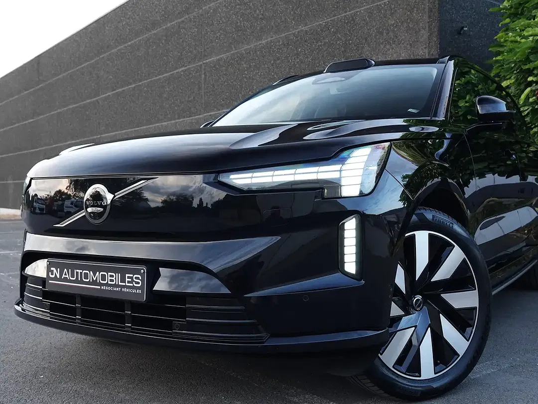 Volvo EX90 AWD Twin Motor Performance Ultra - Thumbnail 4