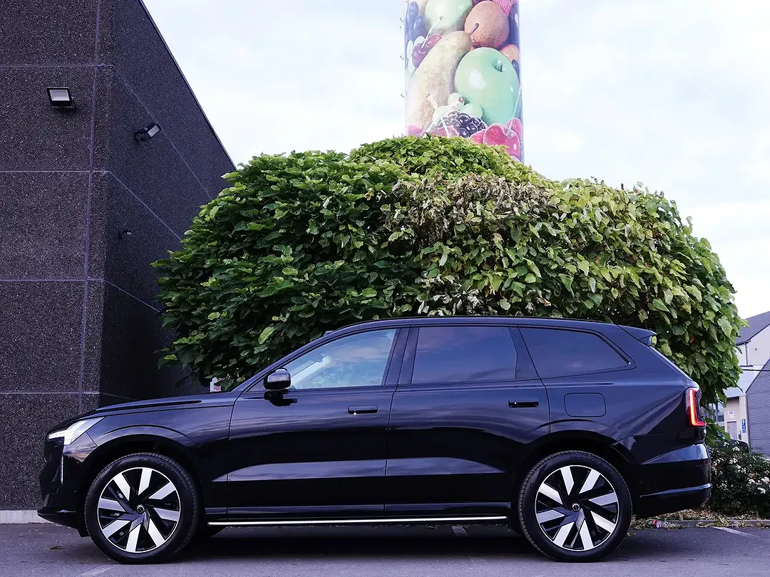 Volvo EX90 AWD Twin Motor Performance Ultra - Thumbnail 8