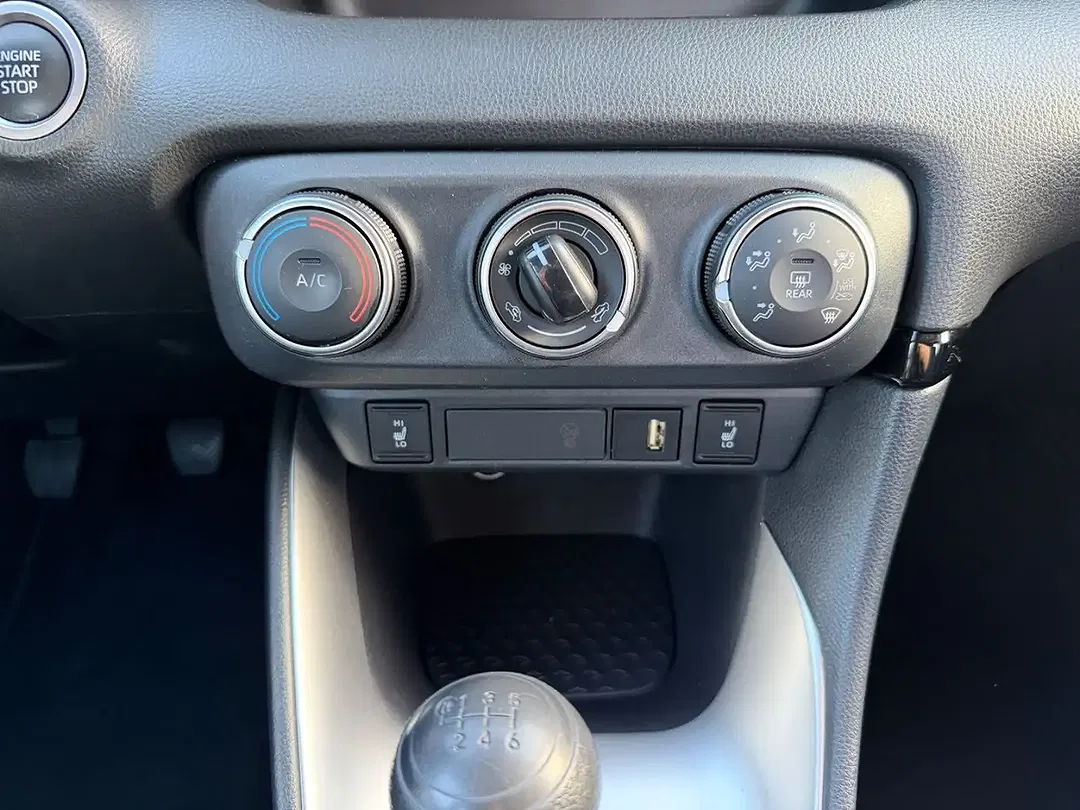 Toyota Yaris 1.5 Team Deutschland - Thumbnail 11