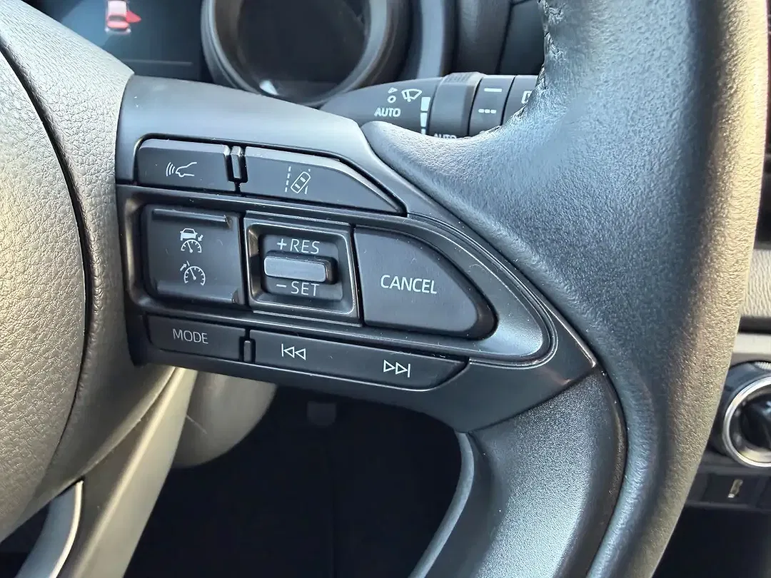 Toyota Yaris 1.5 Team Deutschland - Thumbnail 12